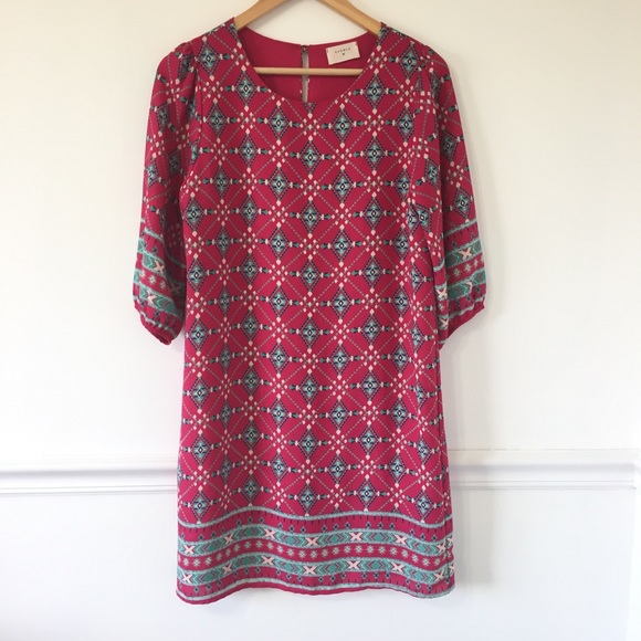 Everly Geometric Print Shift Dress - Picture 1 of 6